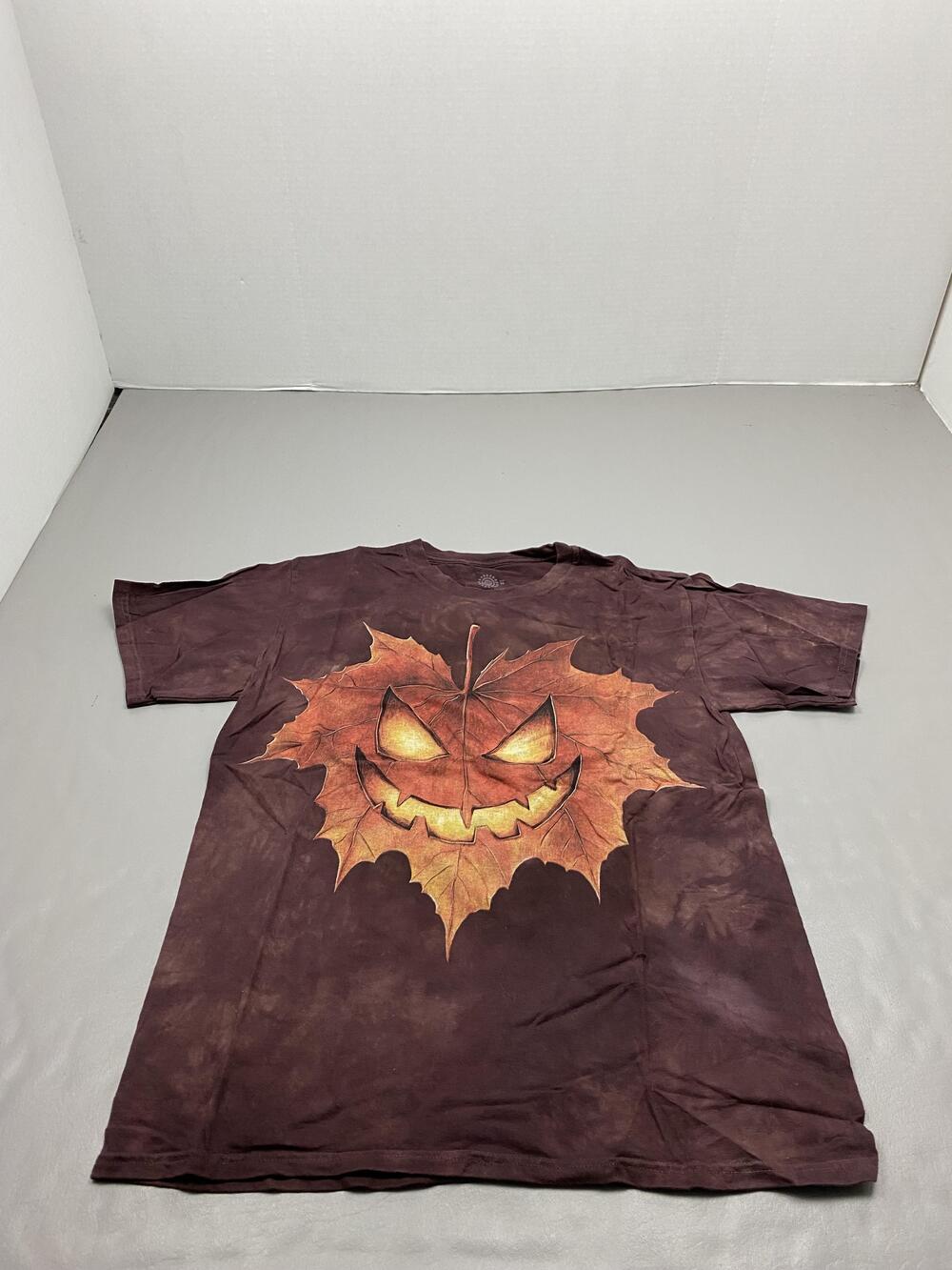 The Mountain Shirt Mens M Brown Pumpkin Leaf Jack O Lantern Graphic Tee
